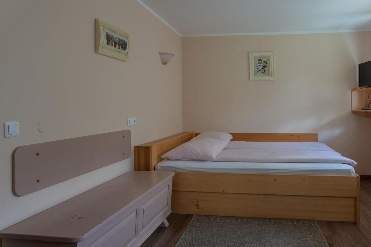 בוהין Apartments Maja By The River מראה חיצוני תמונה