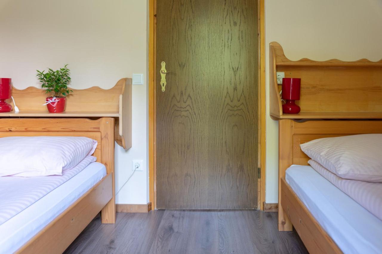 בוהין Apartments Maja By The River מראה חיצוני תמונה