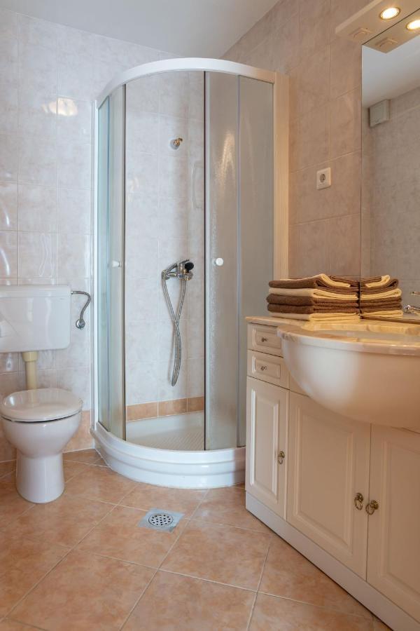 בוהין Apartments Maja By The River מראה חיצוני תמונה
