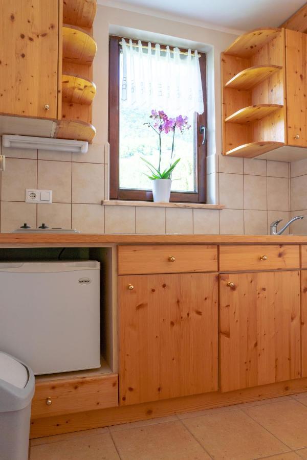 בוהין Apartments Maja By The River מראה חיצוני תמונה